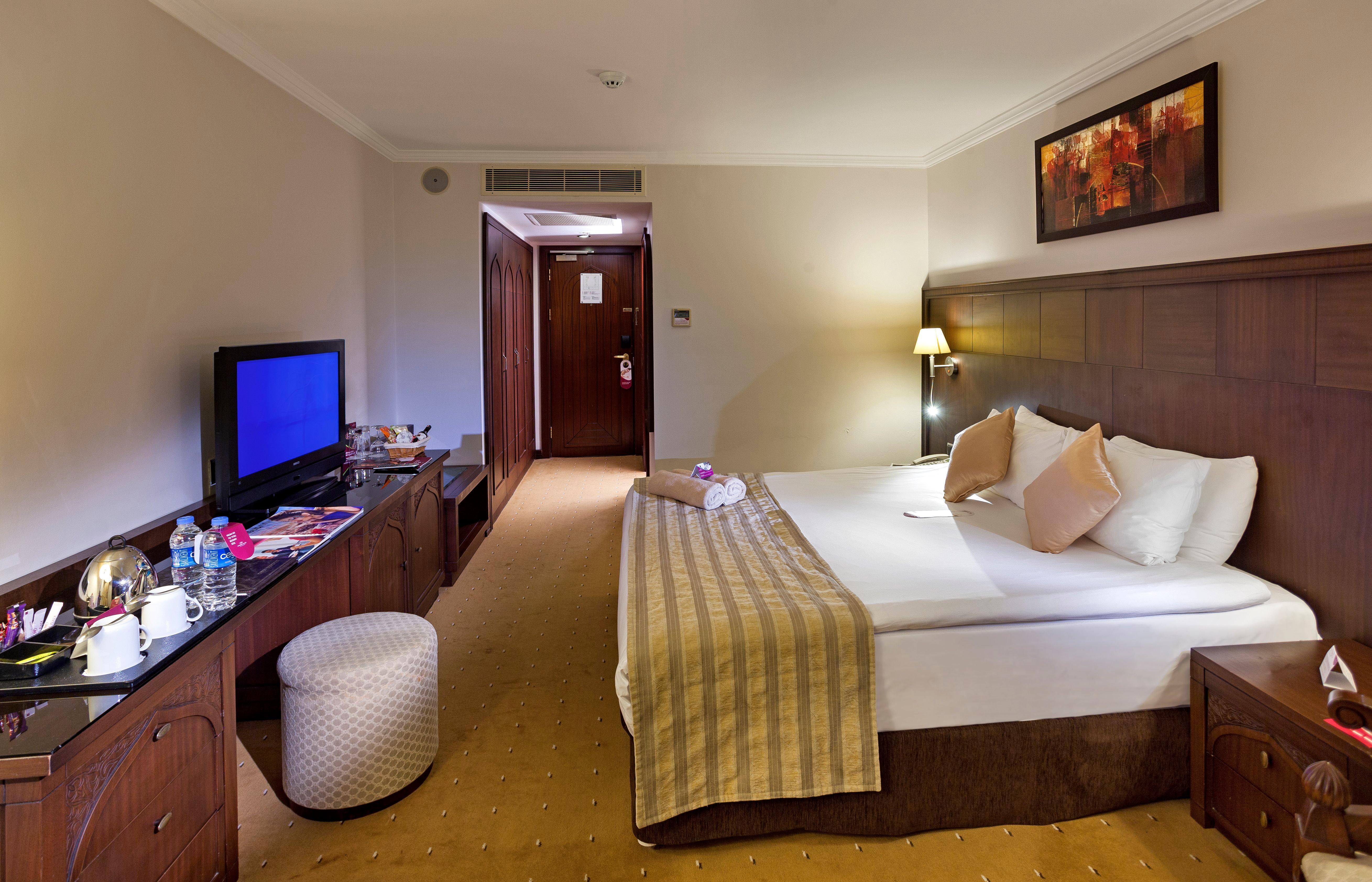 Crowne Plaza Antalya, An Ihg Hotel Εξωτερικό φωτογραφία A room at the hotel