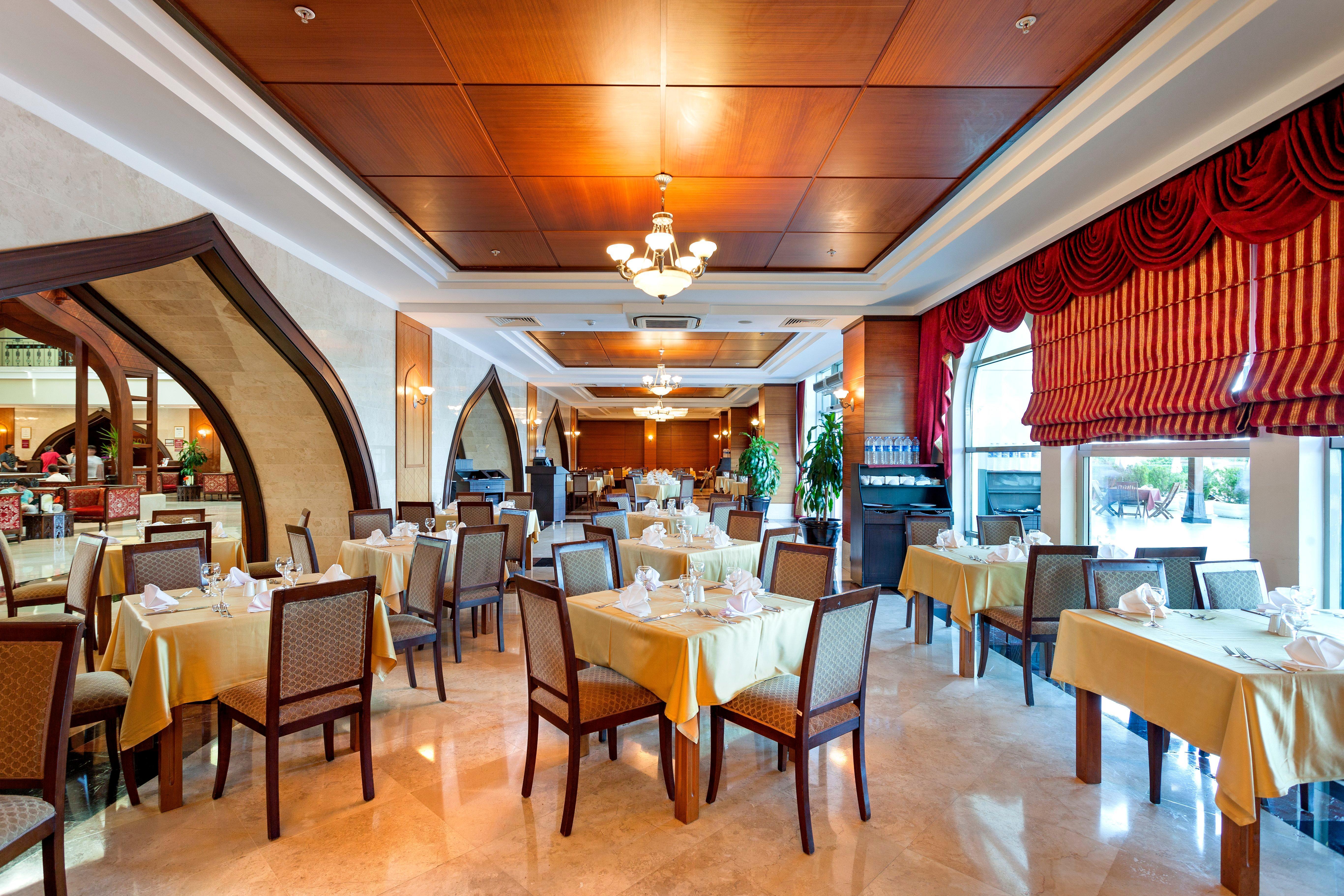 Crowne Plaza Antalya, An Ihg Hotel Εξωτερικό φωτογραφία Restaurant interior